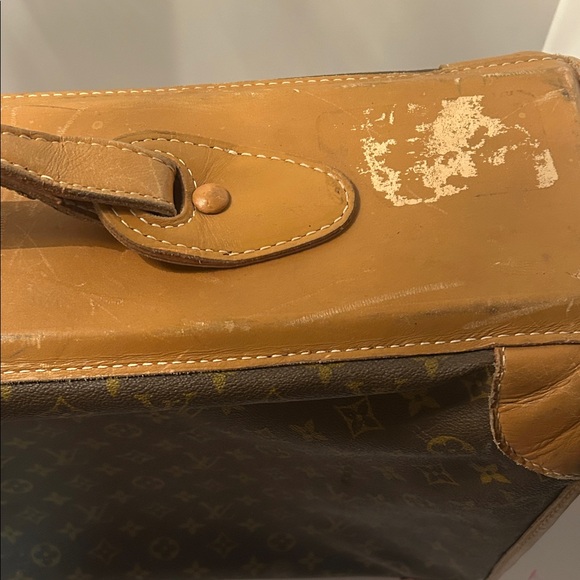 Louis Vuitton Brown Monogram Travel Case - Picture 4 of 11